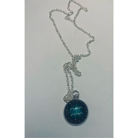 ARIES GLOW IN THE DARK ZODIAC HOROSCOPE STAR SIGN NECKLACE - Picture 5 of 13